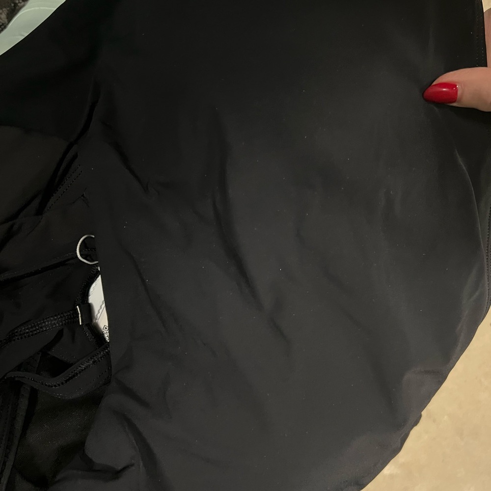 Lululemon Stash It Bra Size 10 New - Picture 2 of 2